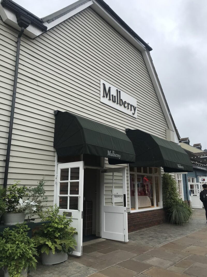 Bicester Village（ビスタービレッジ）購入品・販売商品・飲食店 Lazybones in the UK