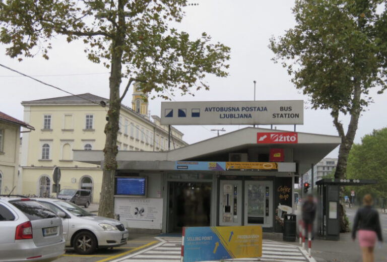 【スロベニア旅行】ブレッド湖・ブレッド城への行き方 Lazybones in the UK